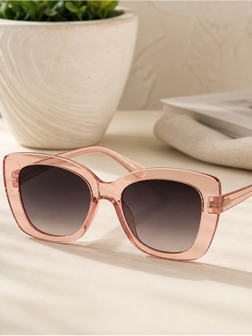 diff eyewear raven new